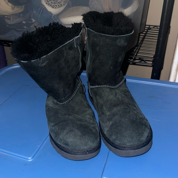 Ugg Bailey Bow ll size 7 - Picture 2 of 6